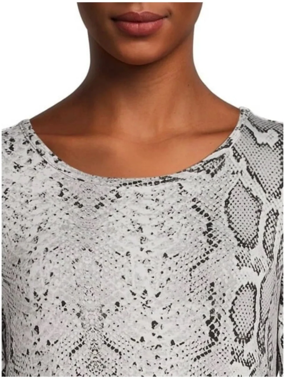 Nine. Eight New York Women’s Snakeskin Long Sleeve T-Shirt Dress Size XL NWT